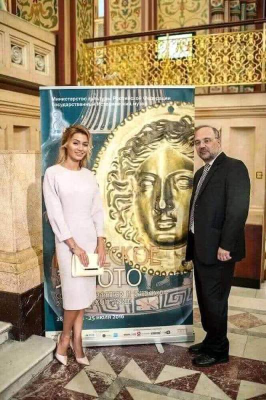 27 апреля в Москве Исторический музей в рамках  года Греции представил выставку  «Греческое золото.  Сокровища эллинов и варваров» 